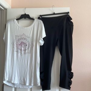 Gaiam work out clothes, size XL